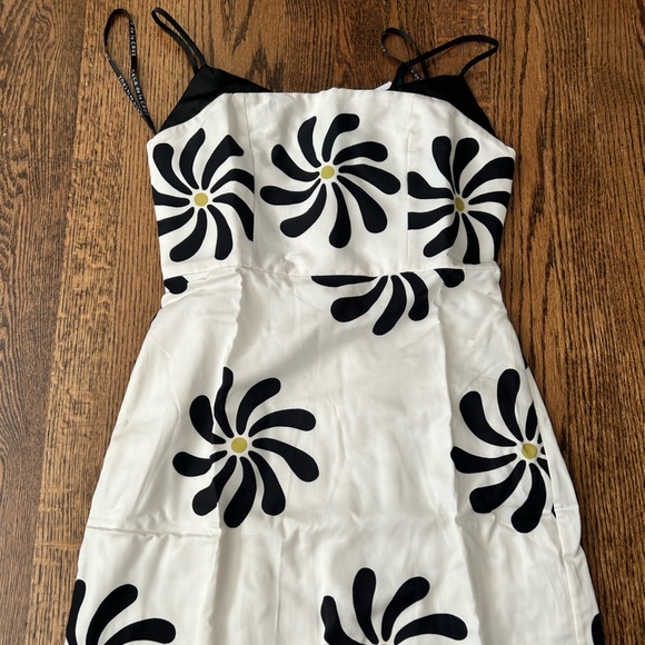 NWT • Cala de la cruz Rocha dress - medium! - Picture 2 of 7